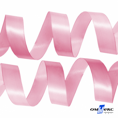 050-нежно-розовый Лента атласная упаковочная (В) 85+/-5гр/м2, шир.25 мм (1/2), 25+/-1 м - купить в Омске. Цена: 53.96 руб.